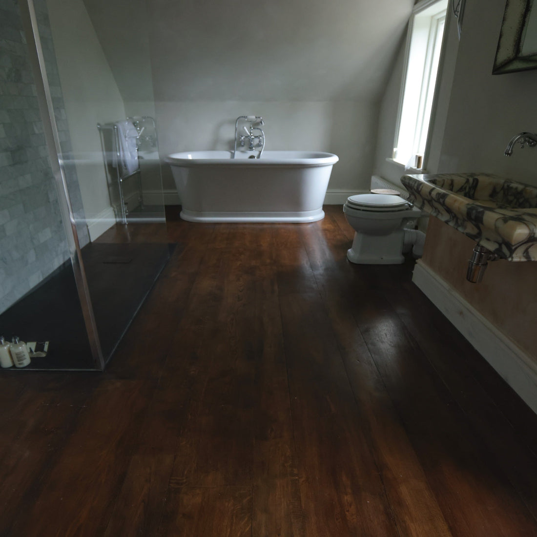 Reclaimed oak bathroom floor and renovation