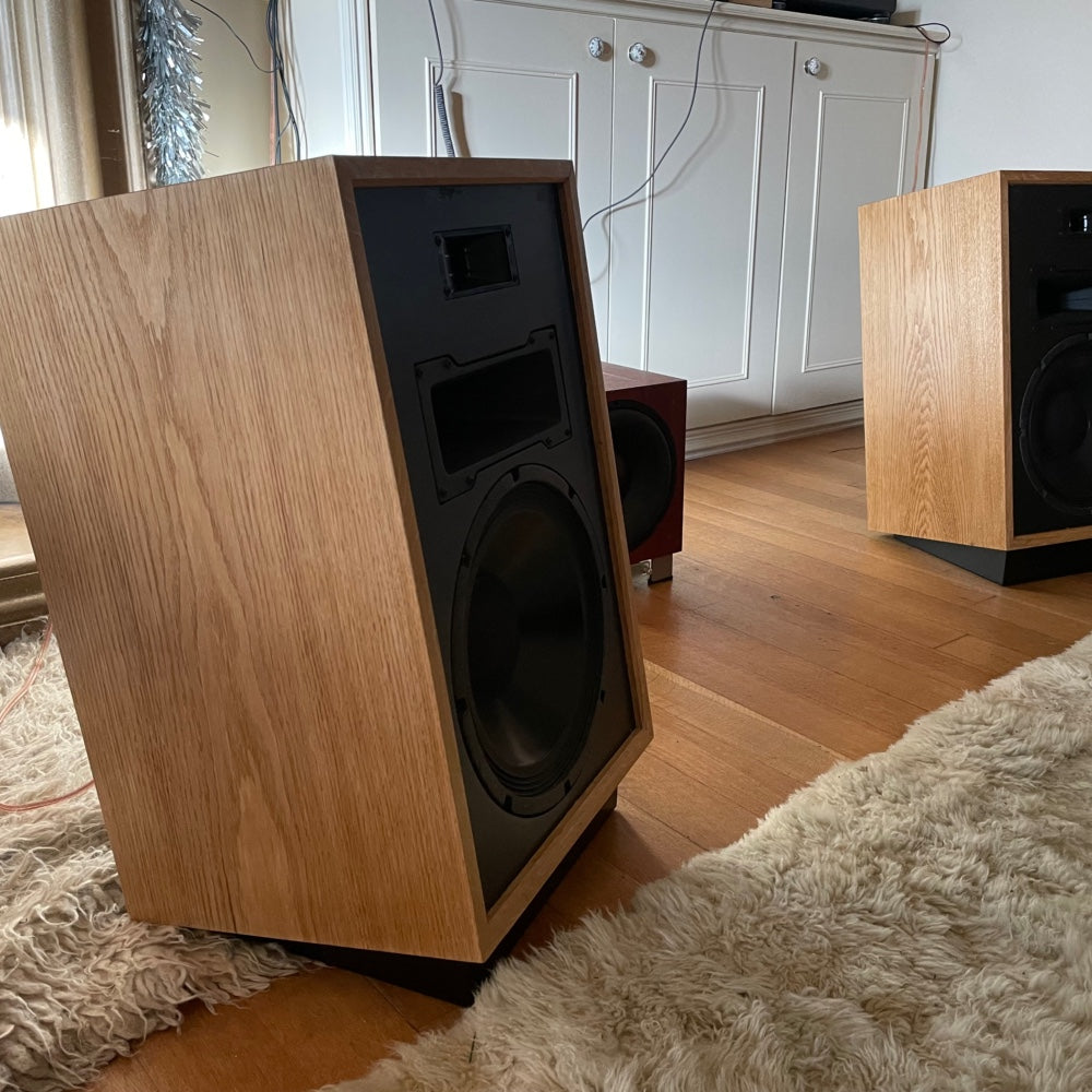 Speaker cabinets based on Kliptch Heresey