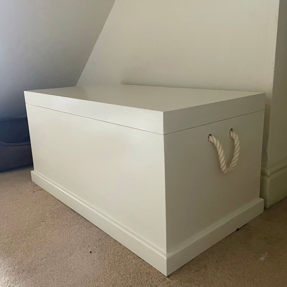 Laundry trunk – Hyphi
