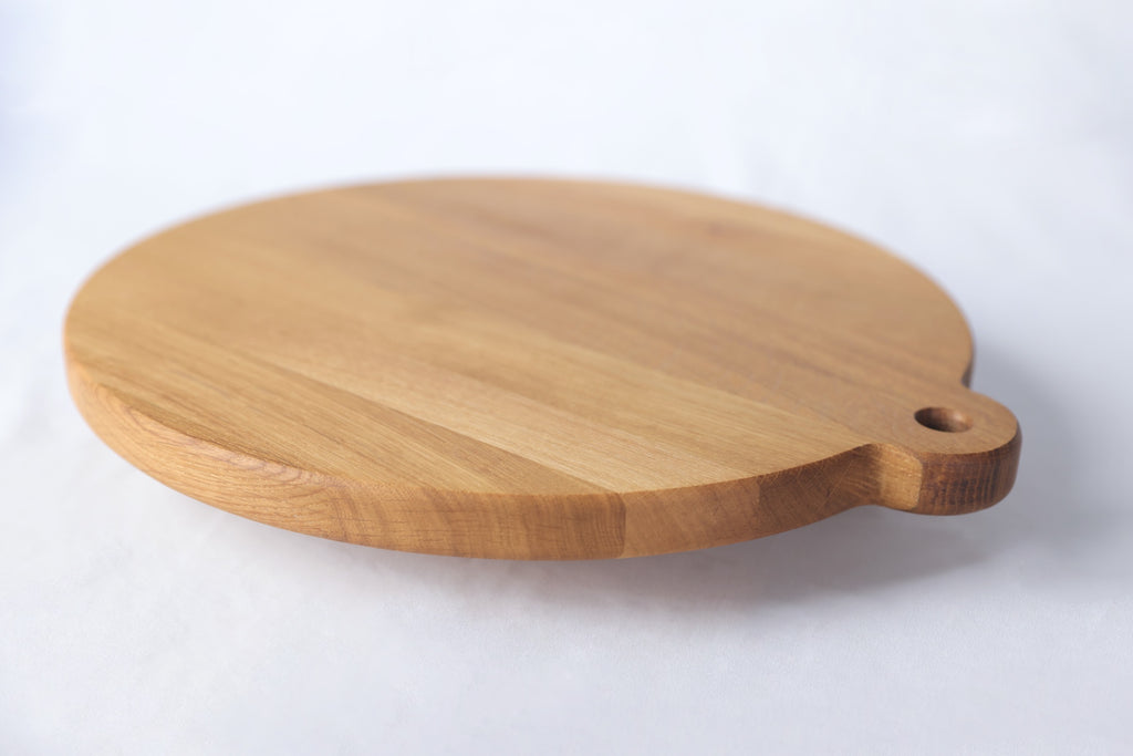 Solid oak pizza board