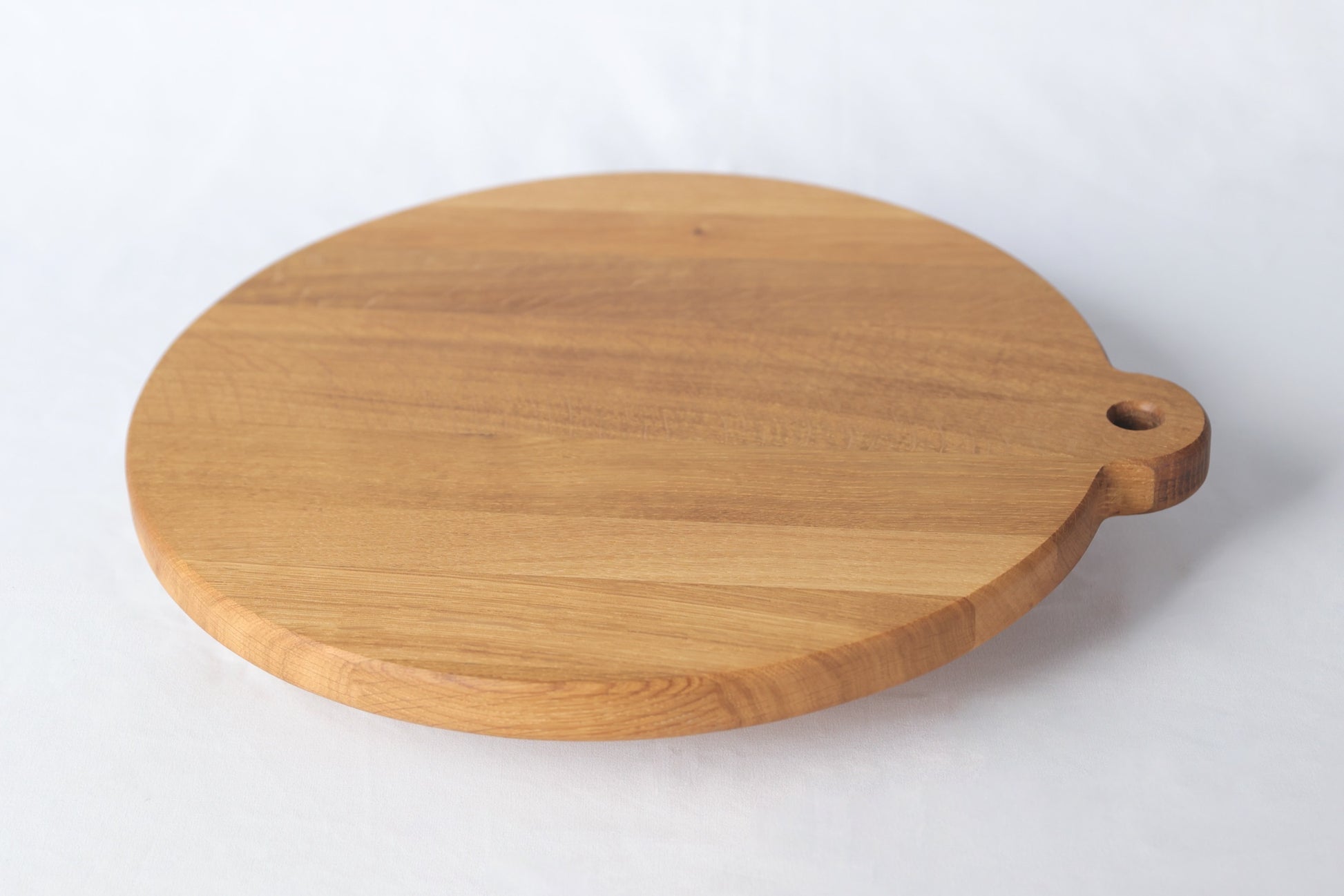 Solid oak pizza board